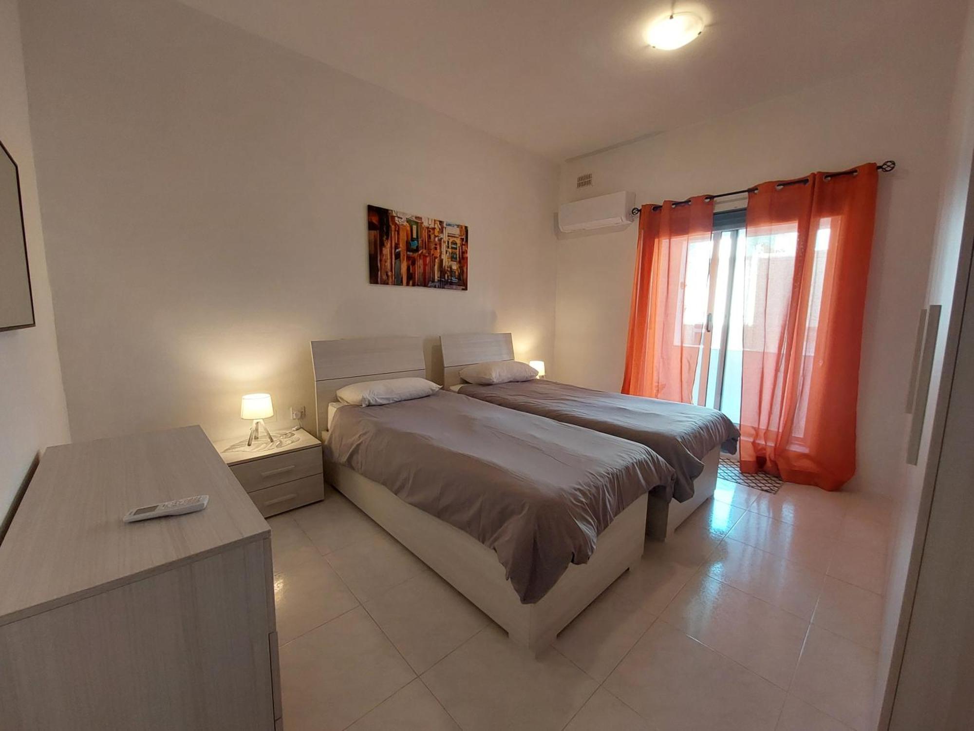 Nr41 Holiday Apartment - Close To Village Centre, Promenade, Shops & Restaurants Marsaxlokk Buitenkant foto